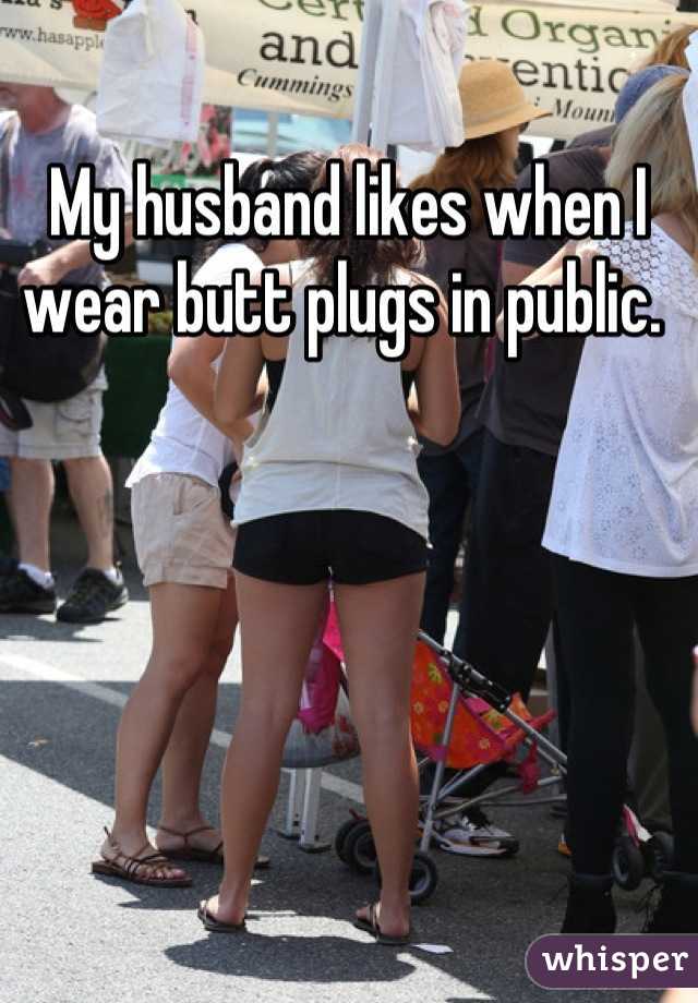 girl plug Public butt