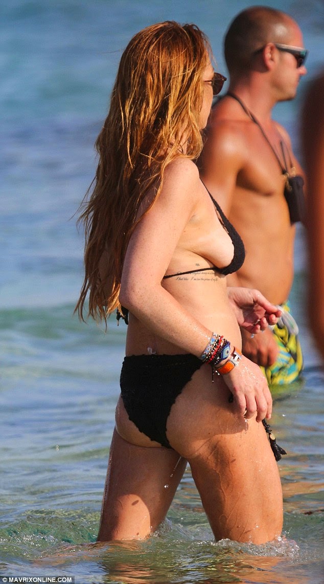 boob side Lindsay nude lohan
