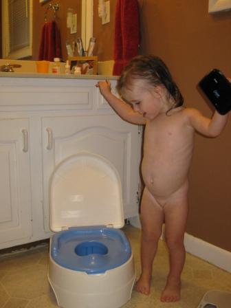 pee Naked toddler girls