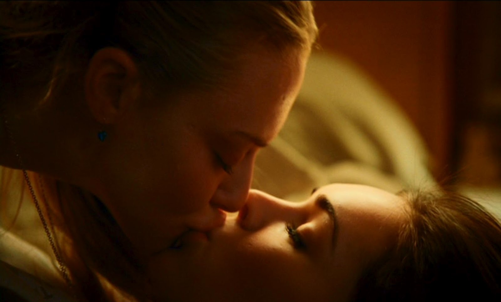 scene Amanda seyfried lesbian