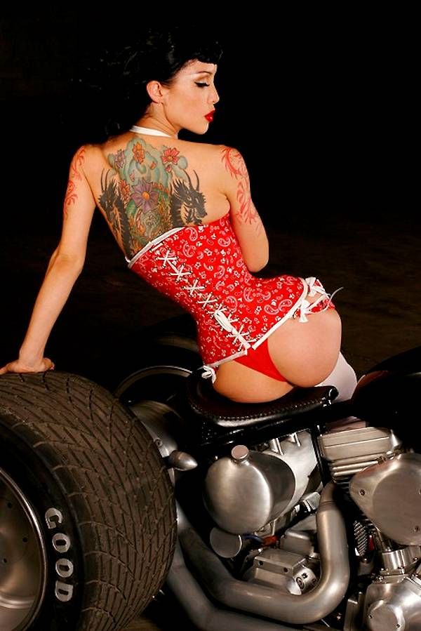 girls up Rat and tattoos rods pin