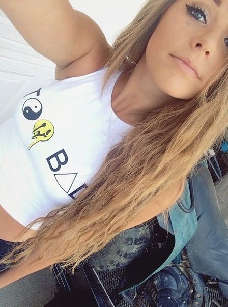 teen tumblr selfie Blonde girl